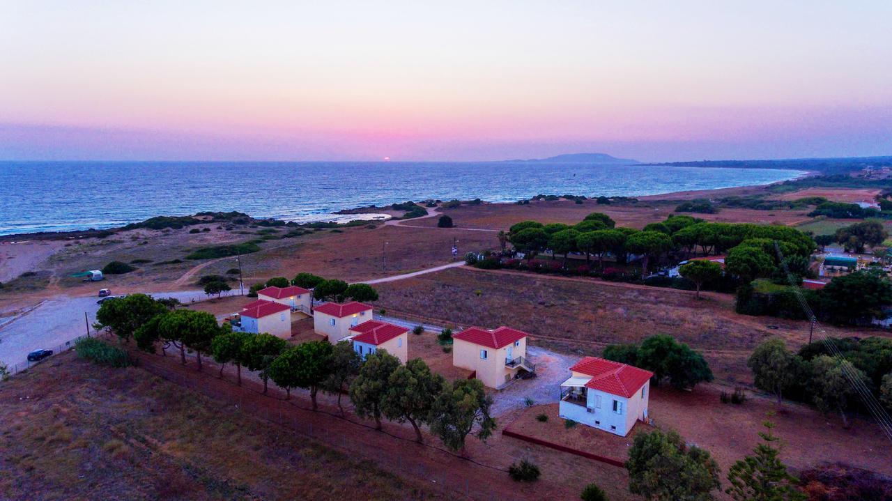 Romanos Beach Villas Eksteriør billede