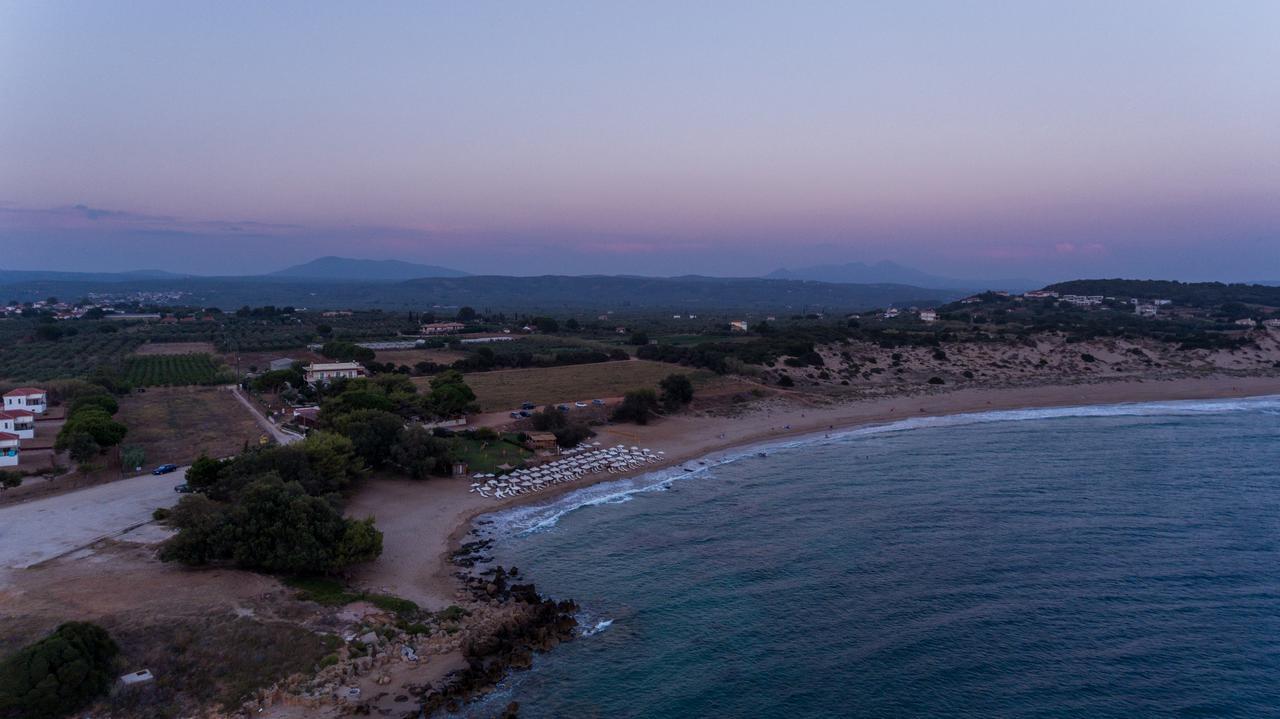 Romanos Beach Villas Eksteriør billede