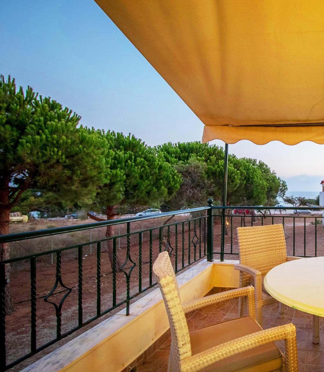 Romanos Beach Villas Eksteriør billede