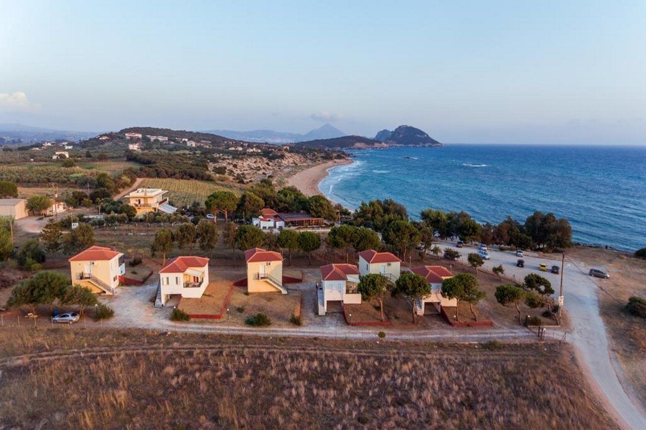 Romanos Beach Villas Eksteriør billede